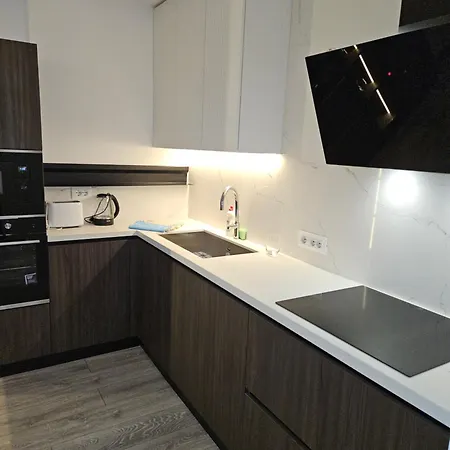 Alidas Gold 1 Apartment